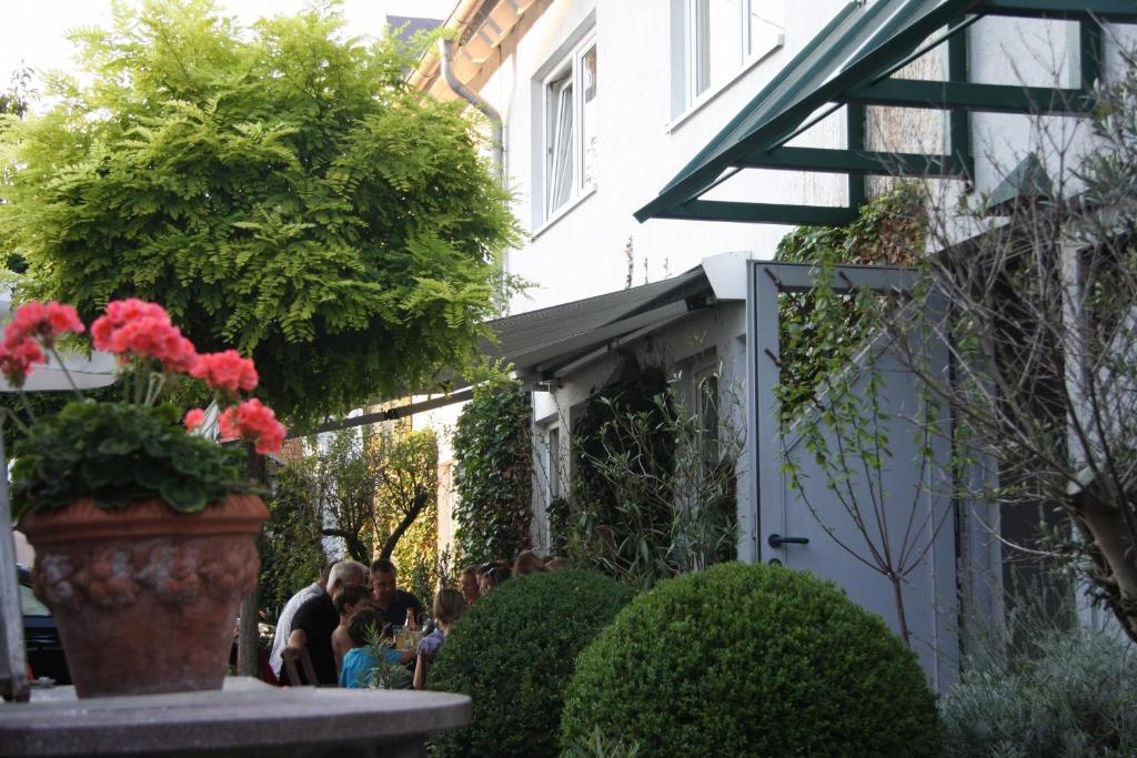Hotel Gasthof Grüner Wald Hofheim am Taunus Exterior foto